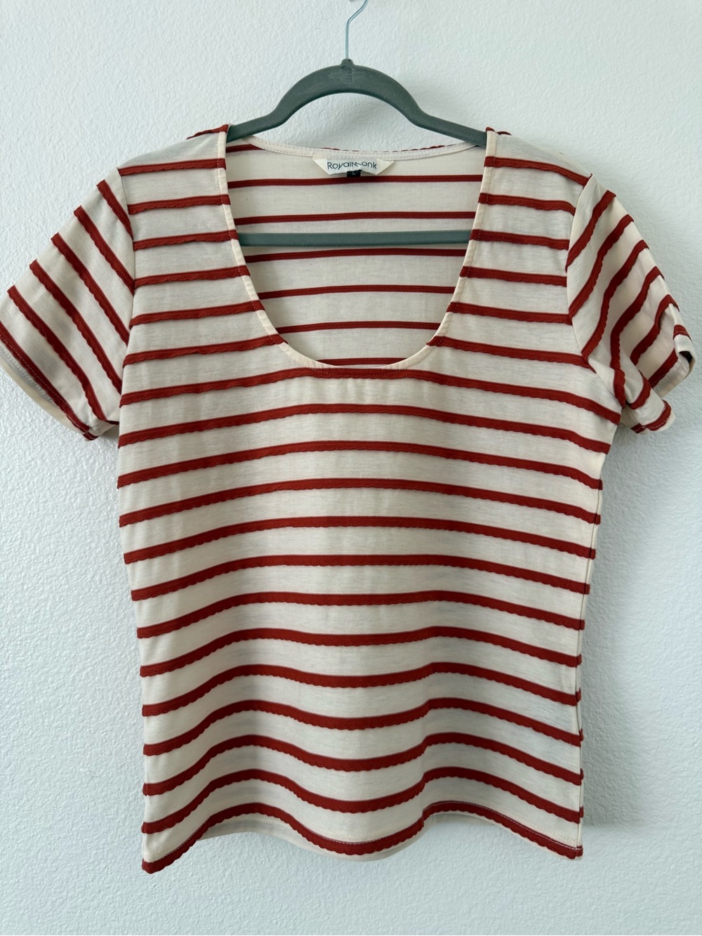 Red Monk Embellished tee size L fits as a medium cotton blend cream/burnt orange
